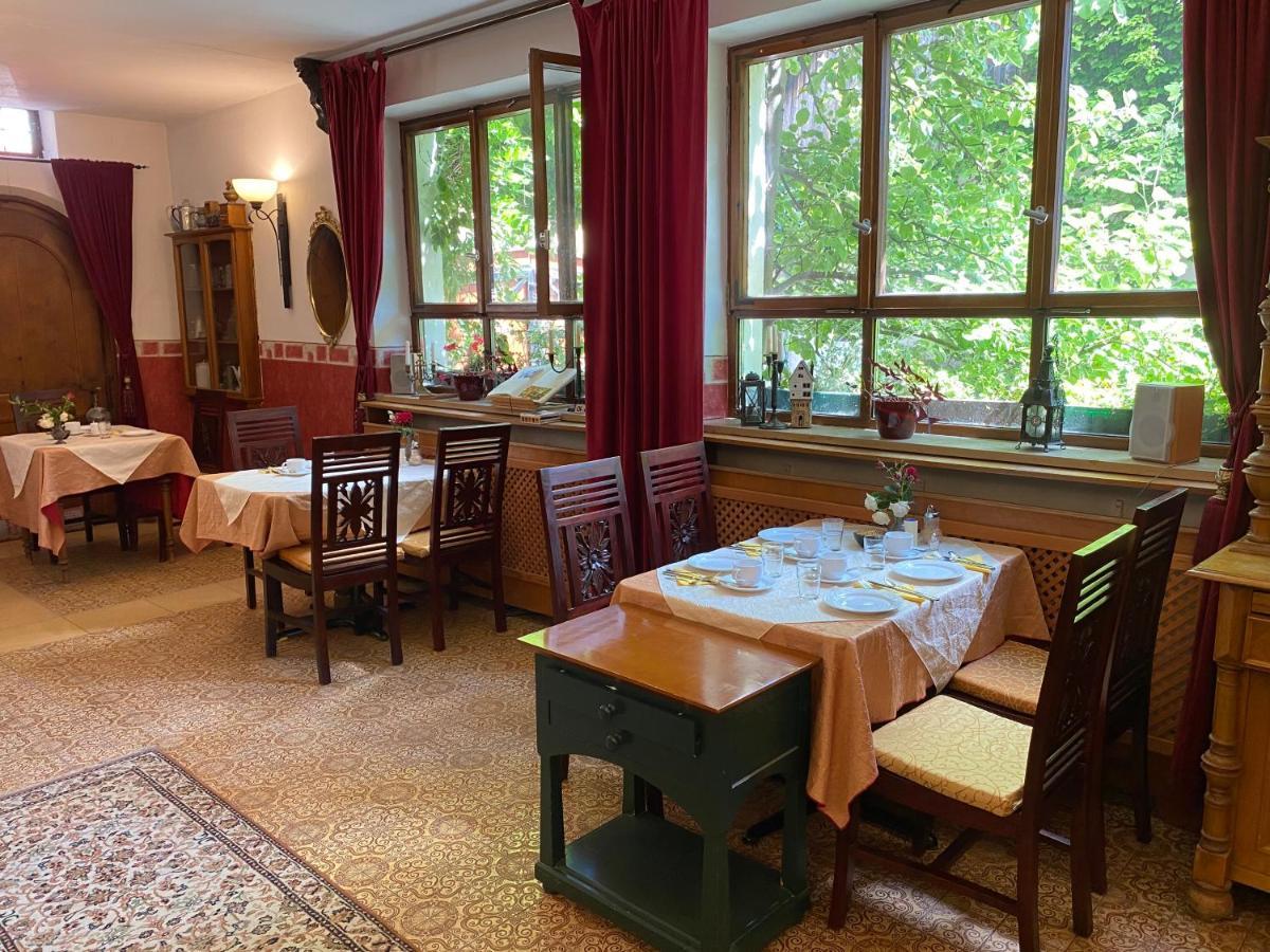 Kreuzerhof Garni 2*