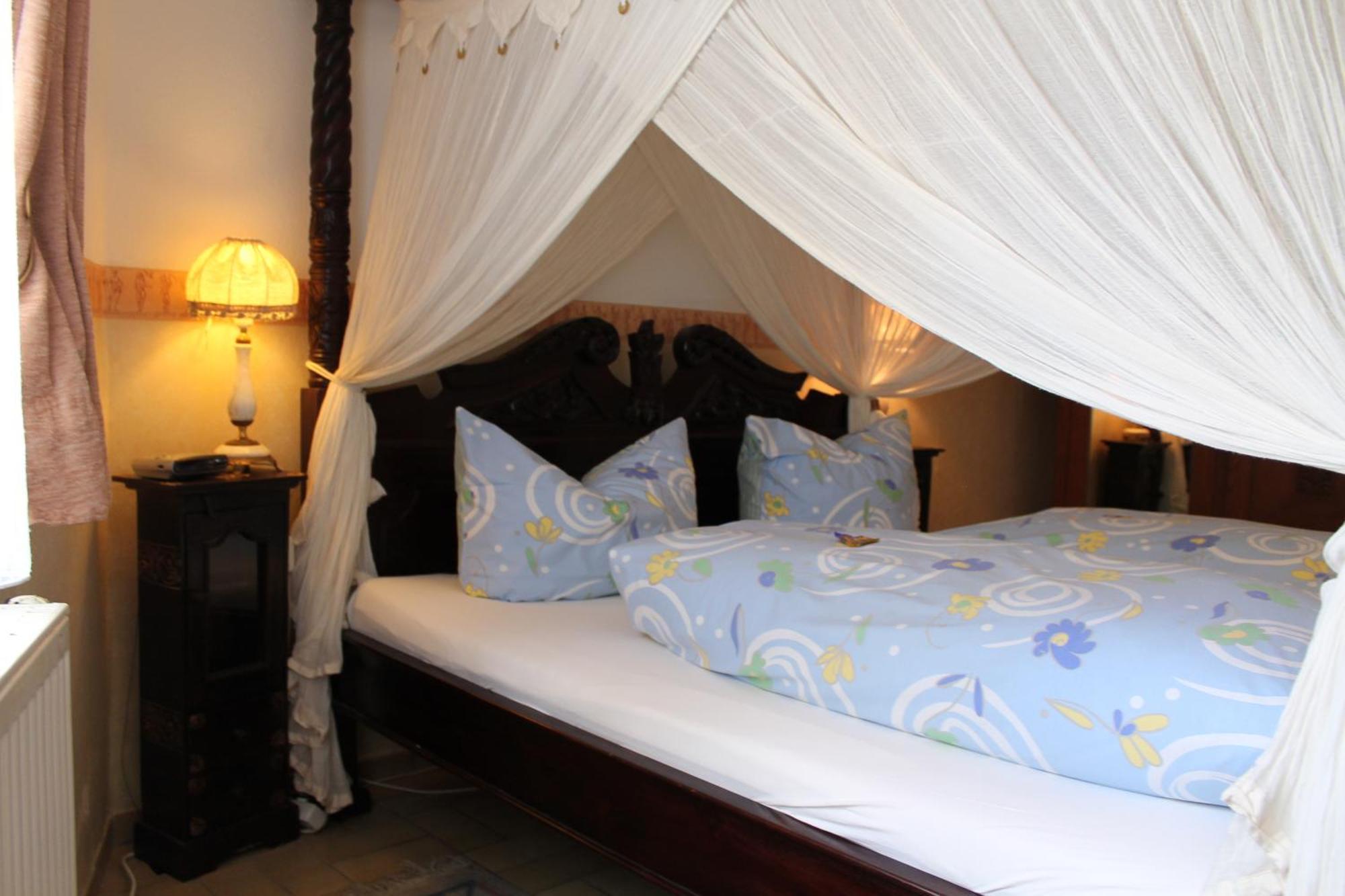 Kreuzerhof Garni Hotel 2*